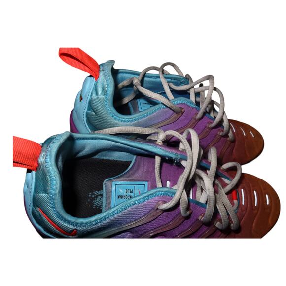 Nike Women's Air VaporMax Plus Multi-Color Gradient 9 - Picture 4 of 10
